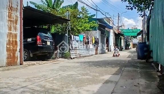 Bán nhà lầu ngay Ngã Tư Nước Đá, Thới Tam Thôn 6 và Nguyễn Ảnh Thủ, Thới Tam Thôn, Hóc Môn gần Q12 - Ảnh 1