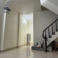 Cho thuê nhà Trịnh Đình Cửu,64m2,có 3pn,gần đường ô tô,ưu tiên ở Gđ,Vp,Kd Online,chỉ 13tr/tháng