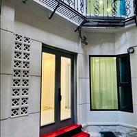 Trung Tâm quân Hoàn Kiếm oto cách 10m .Thang máy chạy vù vù .KD Homestay đỉnh, lh 0372739999