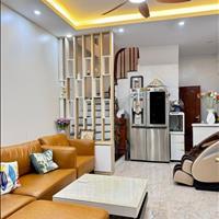 măt. ngõ đông quan nhà xây mới  full  nội thất ở ngay nhà.7 .2 tỷ 5 tầng mặt tiền 4.5m
