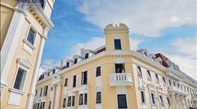 Cần bán cắt lỗ 4 tỷ căn shophouse view biển tại trung tâm du lịch Bãi Cháy, Hạ Long giá chỉ 9,7 tỷ - Ảnh 2