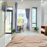 Căn hộ dịch vụ full nội thất 35m2, có ban công mát mẻ gần ngã tư Bảy Hiền, quận Tân Bình
