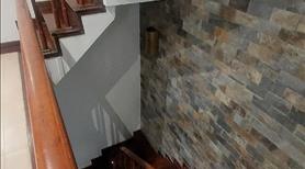 Nhà Giang Văn Minh 73m2 x5 tầng, MT 8,8m, ngõ thông, ô tô đỗ cửa 26,8 tỷ - Ảnh 3