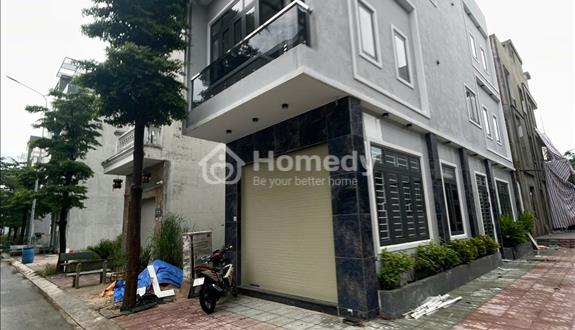 Bán Nhà Phố Đầu tư Kinh doanh cực Tốt, Đối Diện Chợ, Ngay Trung Tâm Thành Phố - Ảnh 1