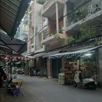 Hàng hót vừa về , 4 Tầng , Ngay chợ , Kinh doanh , buôn bán đỉnh. Đường thông xe hơi.