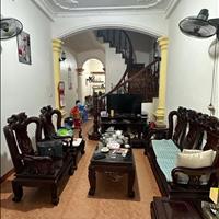 Bán nhà trung tâm quận cầu giấy 9 tỷ 40m  mt 5m  4 tầng 3 thoáng  vĩnh viễn 