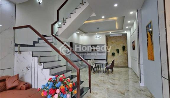 Thanh lí gấp nhà đẹp 3tỷ2 ngay mặt tiền Hồ Biểu Chánh Q. Phú Nhuận, sổ sẵn, dọn về ở ngay - Ảnh 1