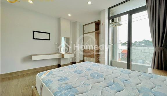 Siêu phẩm 2 phòng ngủ 2 wc 70m2 full nội thất có thang máy ngay Sân Bay Tân Sơn Nhất - Ảnh 1