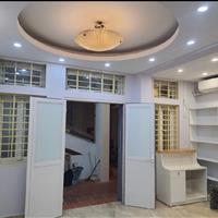 Nhà tập thể mặt phố víp gần hồ Hoàn Kiếm - Vị trí vàng đáng sống bậc nhất thủ đô .