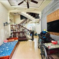 Bán căn nhà dân xây văn quán, hà đông 43m, 4 tầng, 10m ra ô tô tránh, giá bán 6,3 tỷ.