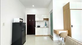 Phòng đầy đủ tiện nghi nằm ngay trung tâm thành phố - Ảnh 6