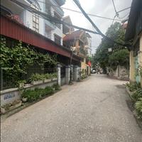 Bán nhà riêng, phường Thạch Bàn, 104m2 nhà 3 tầng giá 18,3 tỷ