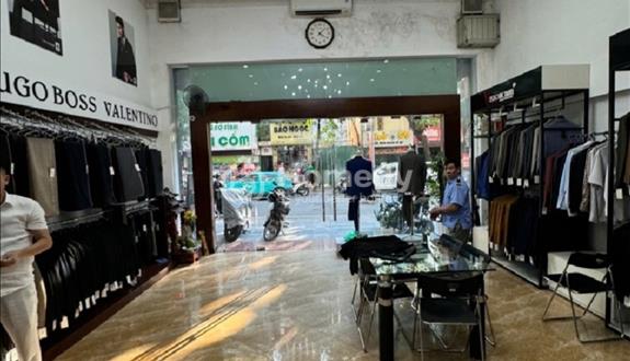 Nhà đẹp mặt phố Lò Đúc, DT 120 m2, mặt tiền rộng, dòng tiền khỏe - Ảnh 1