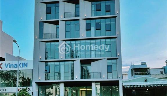 Tòa nhà văn phòng thiết kế hiện đại, sàn vuông vức, diện tích 210 m2 giá thuê chỉ 45 triệu.  - Ảnh 1