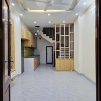 Nhà mới Thạch bàn-30m2-5 tầng 4 pn mt 3,3m- giá chỉ hơn 5  tỷ