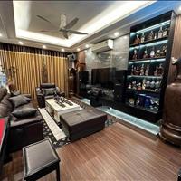 Sở hữu ngay căn biệt thự Chung cư 671 Hoàng Hoa Thám , 5 tầng, giá 26 tỷ tại Ba Đình - Hà Nội