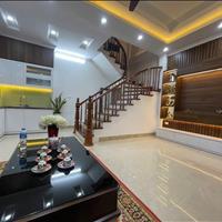 - Bán nhà trần cung 33m2 mt4,5m 5 tầng giá chỉ  6,5TỶ LH :0989326141