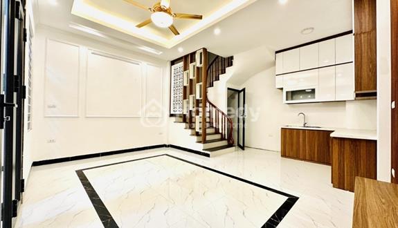 Nhà đẹp đón tết - Tôn Đức Thắng, Đống Đa - 35m², 5 tầng, mt 4.2m, giá chỉ 6.35 tỷ.
LH 0382617983 - Ảnh 1