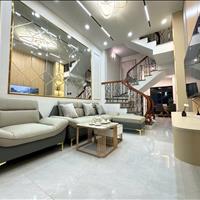 Bán nhà Quan Nhân 38m2, Gần Phố, Nhà Mới ở Ngay,Nội Thất đẹp, Chỉ 6 tỷ
