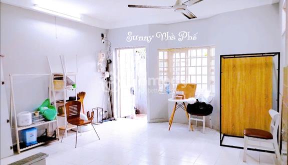 Bán nhà 4 tầng, hẻm Đoàn Thị Điểm, Quận Phú Nhuận, DT 4.3 x 8m, Giá 7.4 Tỷ - Ảnh 1