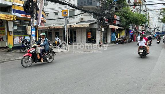 Tầng trệt Góc 2 mặt tiền ngay ngã 4 đường - Ảnh 1