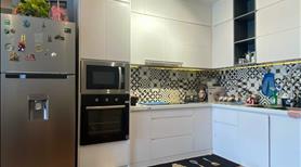 Chính chủ bán CH Phúc Thịnh 85m2, 3PN, 2WC, có bancon và SH. Giá thật: 4.3 tỷ còn TL giảm thêm - Ảnh 2