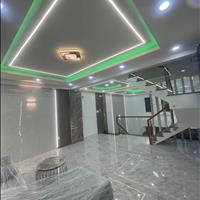 Bán gấp trước tết nhà mặt tiền đường số 19 Bình Chiểu, Thủ Đức giá rẻ 