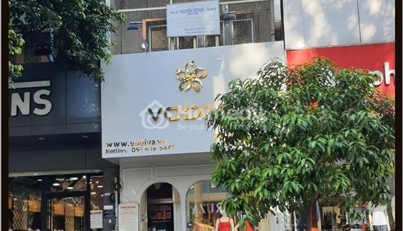 Top nhà vị trí đẹp Sài Gòn 4 x 36m Nguyễn Trãi Bến Thành Quận 1 - Ảnh 1