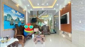 Bán gấp nhà mặt tiền đuòng rộng 12m - KDC Phú Hồng Thịnh 10 - Giá nhỉnh 4 tỷ - Nội thất đầy đủ - Ảnh 2
