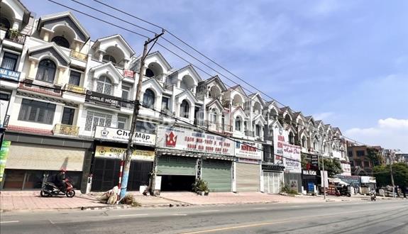 Bán gấp nhà mặt tiền đuòng rộng 12m - KDC Phú Hồng Thịnh 10 - Giá nhỉnh 4 tỷ - Nội thất đầy đủ - Ảnh 1