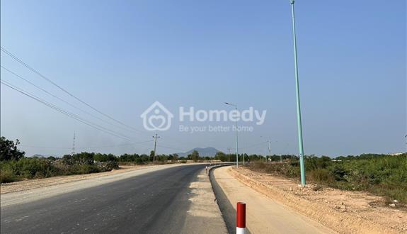 Bán 27m x 83m đất ont đường hùng vương - tân tiến - tx lagi giá đầu tư 7.9tr/m2 view biển - Ảnh 1