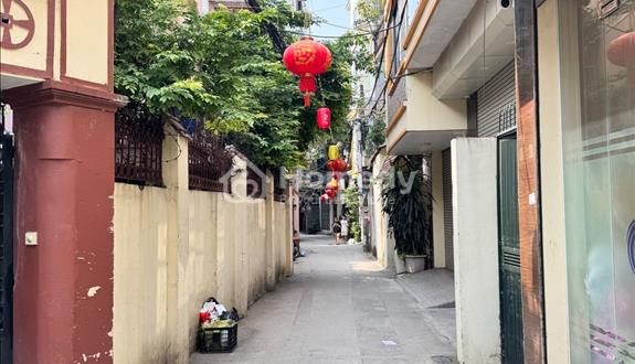 Ô tô vào nhà- Ngõ thông- Lạc Long Quân 51m2, MT 5m, kinh doanh vô đối - Ảnh 1