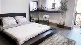 Căn hộ dịch vụ cao cấp ban công nội thất đầy đủ - Ảnh 5