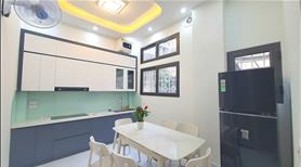 Bán nhà Vũ Tông Phan - Thanh Xuân 36m2 xây 5 tầng 6 ngủ full nội thất chỉ gần 7 tỷ. - Ảnh 2