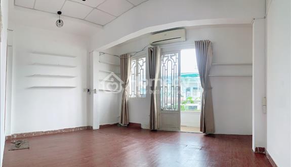 Cho thuê mặt bằng phòng lầu 3 trong phức hợp quận 10 - Ảnh 1