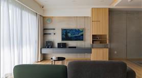 Không Gian Rộng Rãi Thoải Mái Tiếp Khách Hoặc Làm Sân Chơi Cho Em Bé – The Sun Avenue 2PN - Ảnh 2