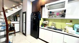 Cầu Giấy - Phân lô cực đẹp - 39m2 5 tầng Ở ngay - Ô tô đỗ rất gần - Ảnh 2