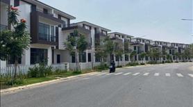 Bán căn nhà góc phố 2 mặt tiền ; DT 100,5m2 ; Khu Biệt Thự Trần Anh Riverside - Bến Lức ; giá 2tỷ7 - Ảnh 4