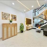 Ngộp lãi bán nhà hẻm 4,5m cho thuê 21 triệu. giá 3,45 tỷ Cao Thắng, Phường 3, Quận 3.