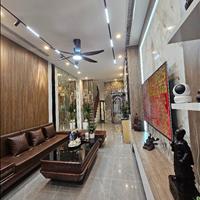Bán nhà phố Nguyễn Sơn - siêu phẩm 7 tầng - thang máy - full nội thất 