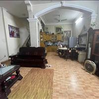 Bán nhà ngõ nông trung tâm Cầu Giấy - Xuân Thủy, 3 bước ra phố, sân rộng