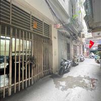 Bán nhà Xuân Thủy - thang máy , kinh doanh, vài bước ra phố mặt tiền siêu khủng 8,8m
