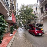 Nhà đẹp thang máy, phân lô bàn cờ- Mai Dịch, gara ô tô, vỉa hè rộng, thoáng sáng trước sau
