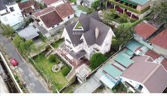 Biệt thự sân vườn vị trí đắc địa ngay trung tâm thành phố Đà Lạt (650m2 - Sổ hoàn công) - Ảnh 1