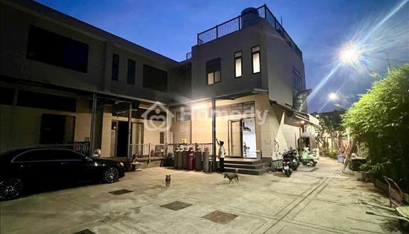 Bán + Cho thuê biệt thự + nhà hàng QL13 diện tích 2600m2 Tp Thủ Đức, mặt tiền đẹp giá thương lượng - Ảnh 1
