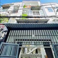 Đi nước ngoài định cư bán gấp nhà ở đường Đỗ Thúc Tịnh, phường 12, Gò Vấp, giá 3tỷ 