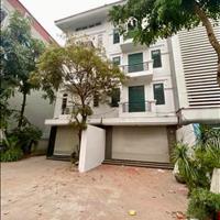 Mặt phố Hoàng Cầu, Đống Đa. Vị trí đắc địa, giá đầu tư. Dt 211m2, 5 tầng, mt 13m chỉ 88 tỷ