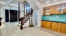 Đẳng cấp, VIP Nguyên Hồng, Mặt phố ô tô, vỉa hè đá bóng, KD, DT55m2x4T, MT4.5m - Ảnh 3
