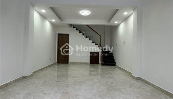Ngộp nợ bán gấp nhà Đào Duy Từ 55m2/ 880tr Sổ Hồng Riêng hoàn công _ LH Thịnh 0795684864 - Ảnh 1