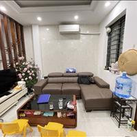 Nhà đẹp phân lô Gia Thượng Ngọc Thụy, 35m2 5 tầng, full nội thất, gần phố, chợ, trường, dân trí cao